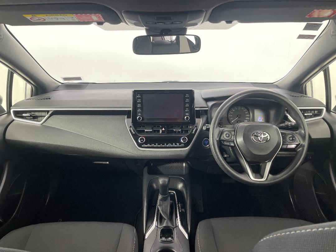 Photo '17' of Toyota Corolla Photo '17' of Toyota Corolla