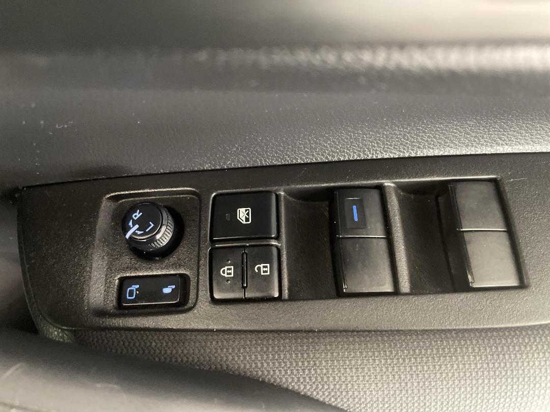 Photo '23' of Toyota Corolla