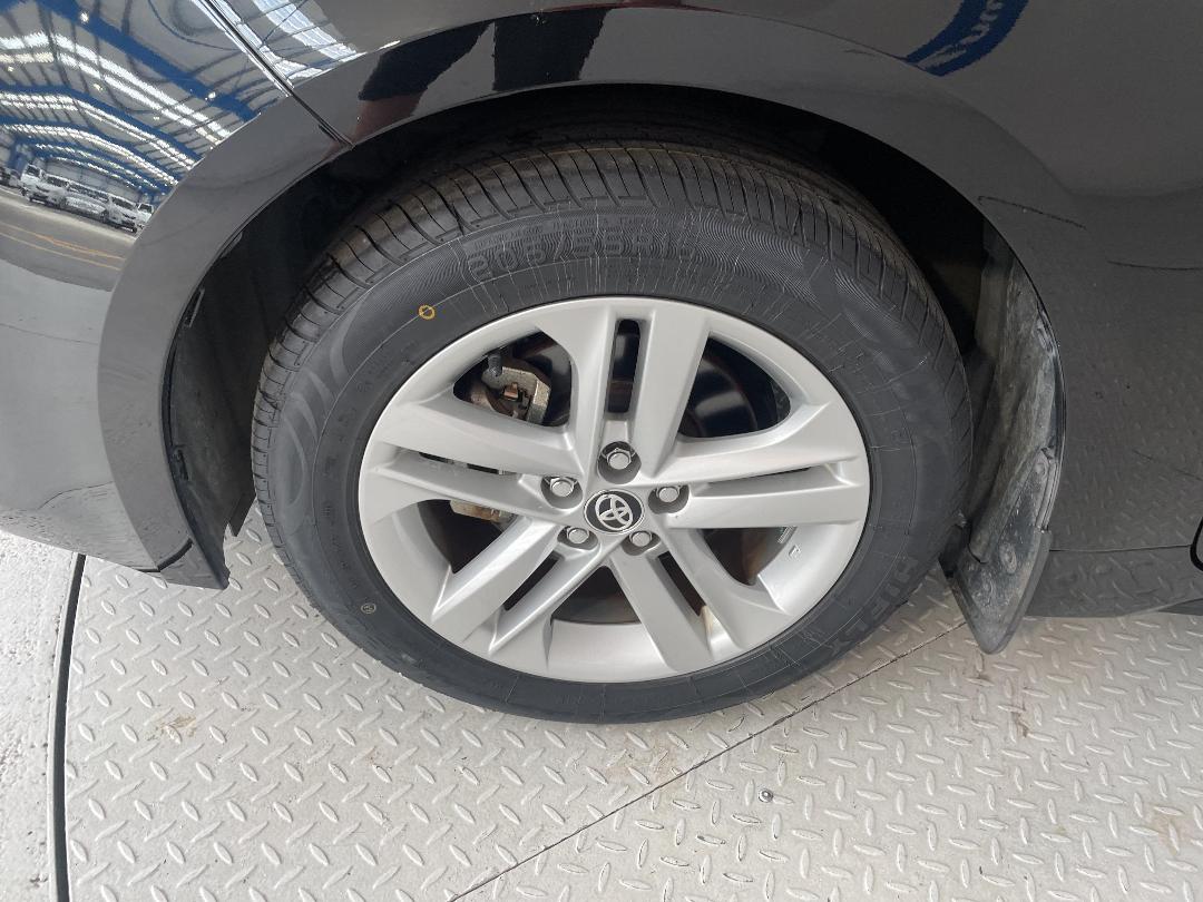 Photo '10' of Toyota Corolla