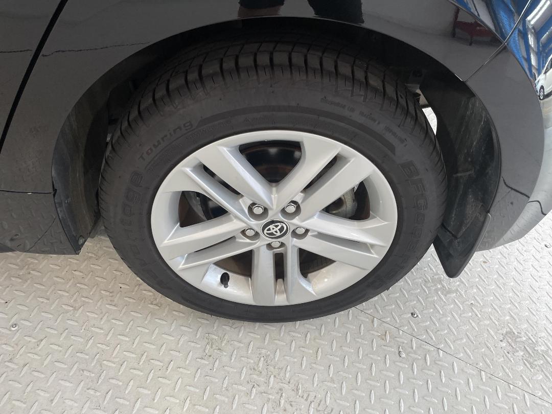 Photo '11' of Toyota Corolla