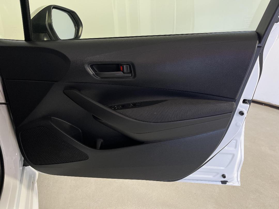 Photo '15' of Toyota Corolla Photo '15' of Toyota Corolla