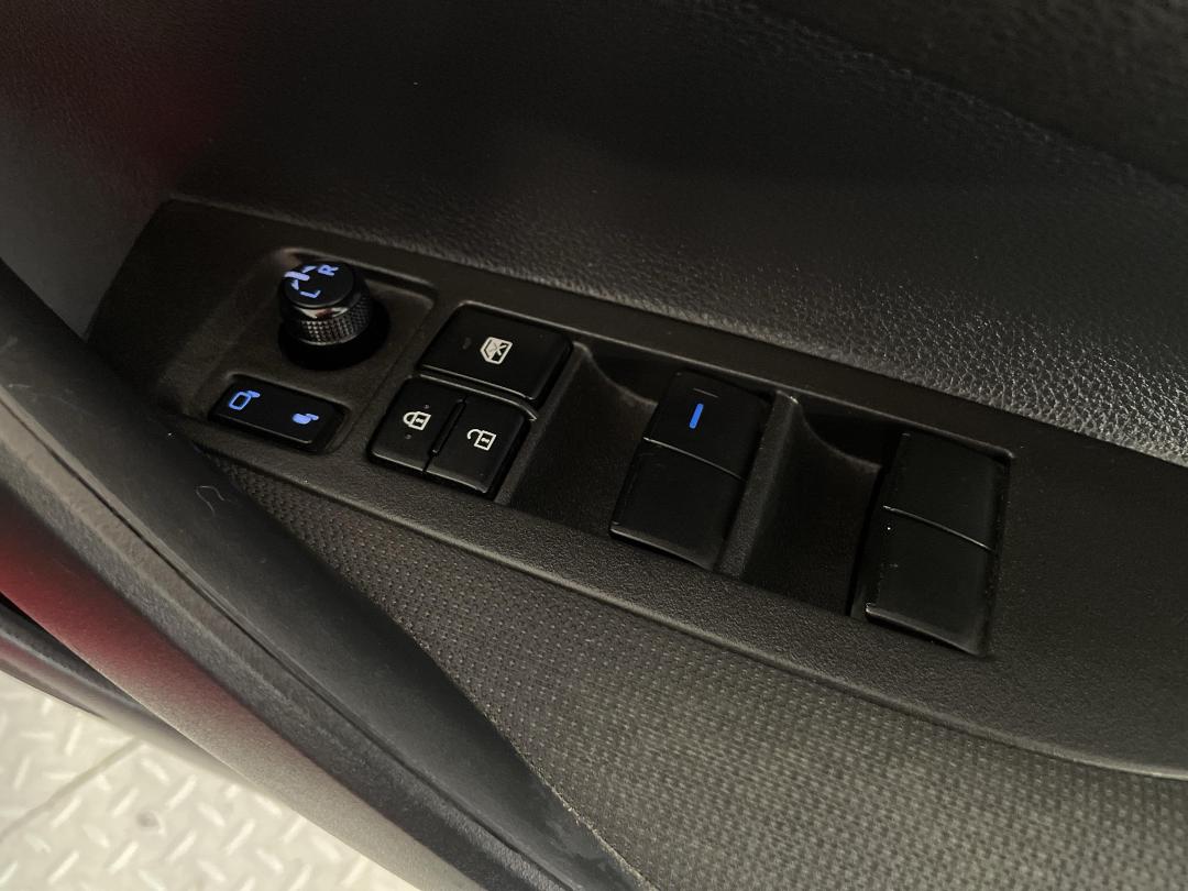 Photo '24' of Toyota Corolla