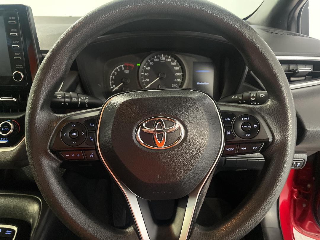 Photo '28' of Toyota Corolla