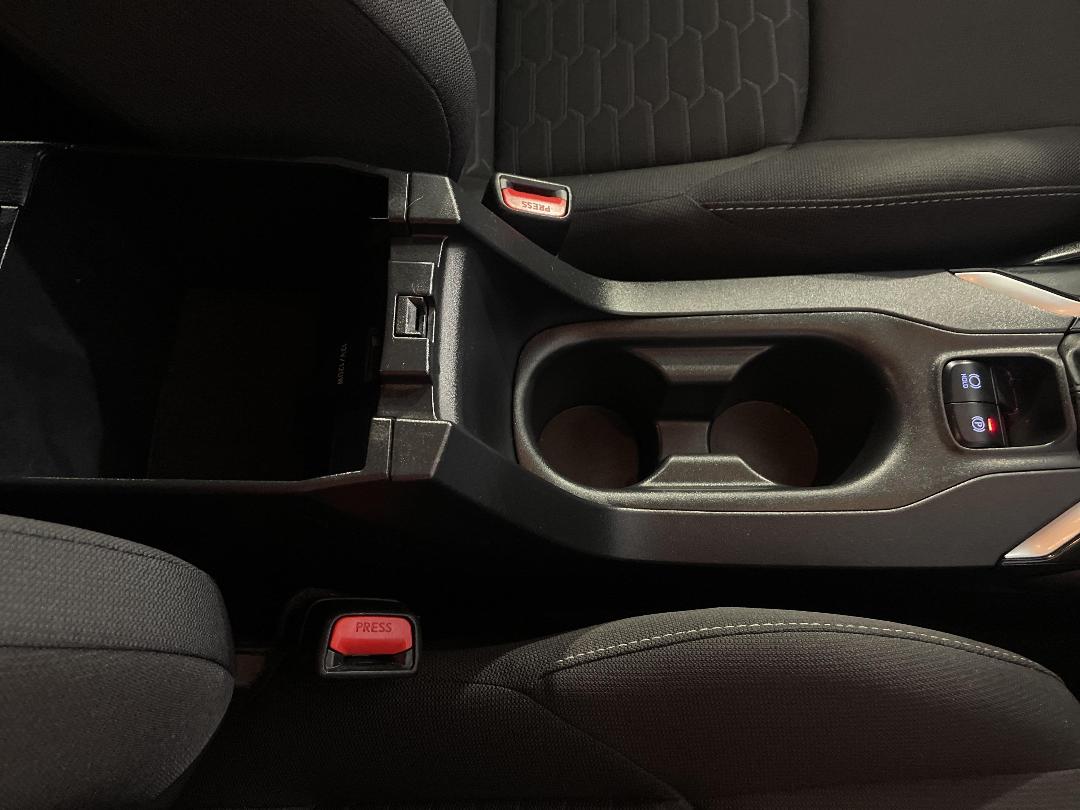 Photo '33' of Toyota Corolla