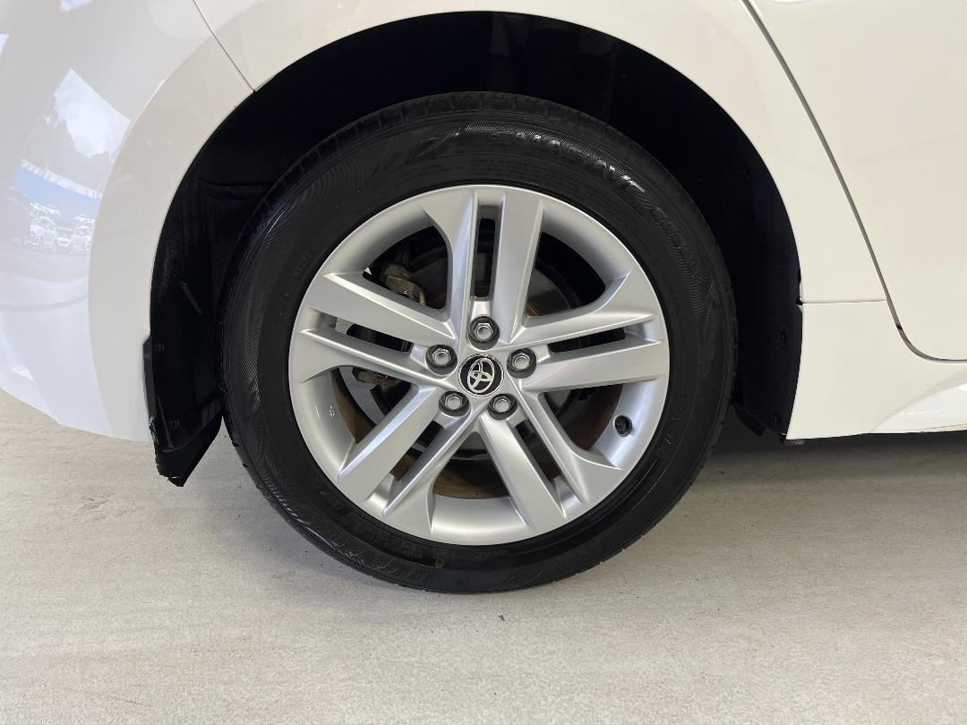 Photo '12' of Toyota Corolla Photo '12' of Toyota Corolla