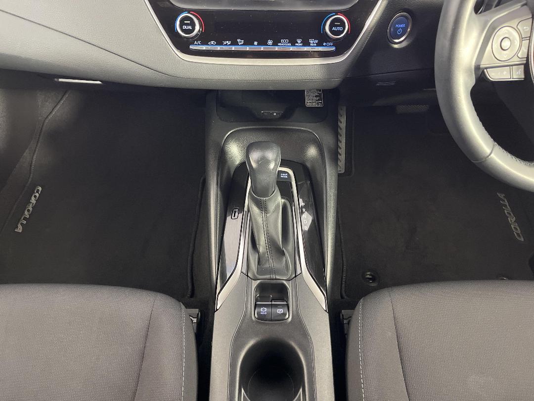 Photo '18' of Toyota Corolla Photo '18' of Toyota Corolla