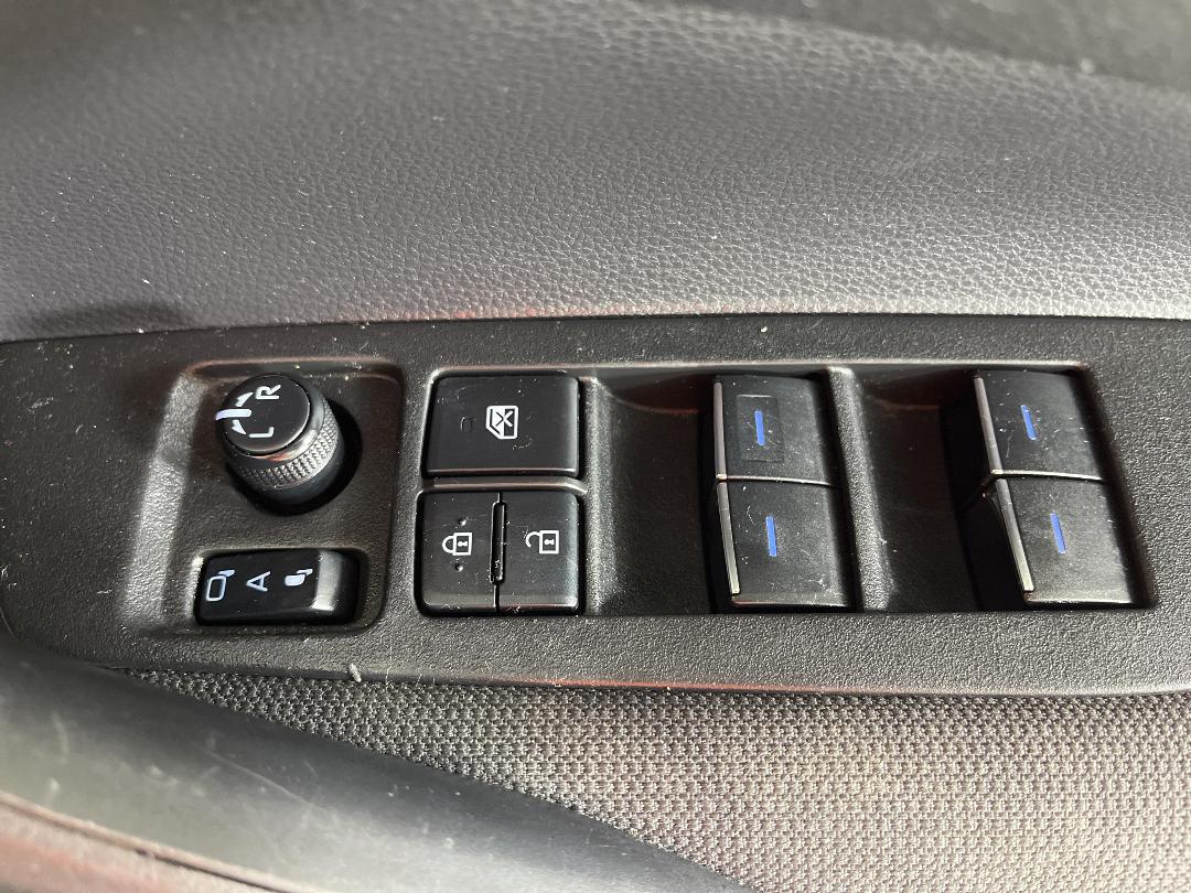 Photo '26' of Toyota Corolla Photo '26' of Toyota Corolla