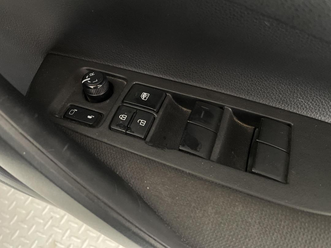 Photo '24' of Toyota Corolla