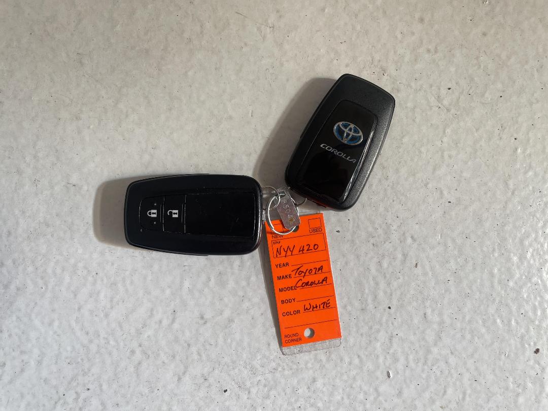 Photo '22' of Toyota Corolla