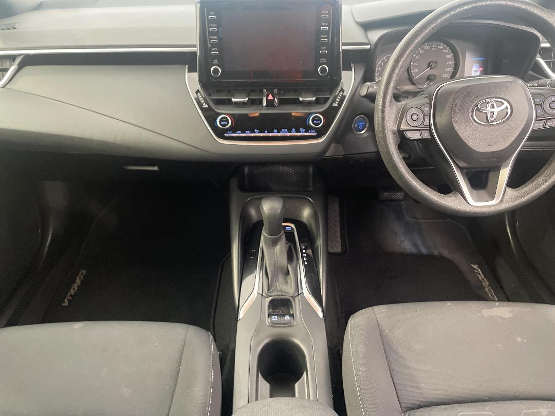 Photo '18' of Toyota Corolla