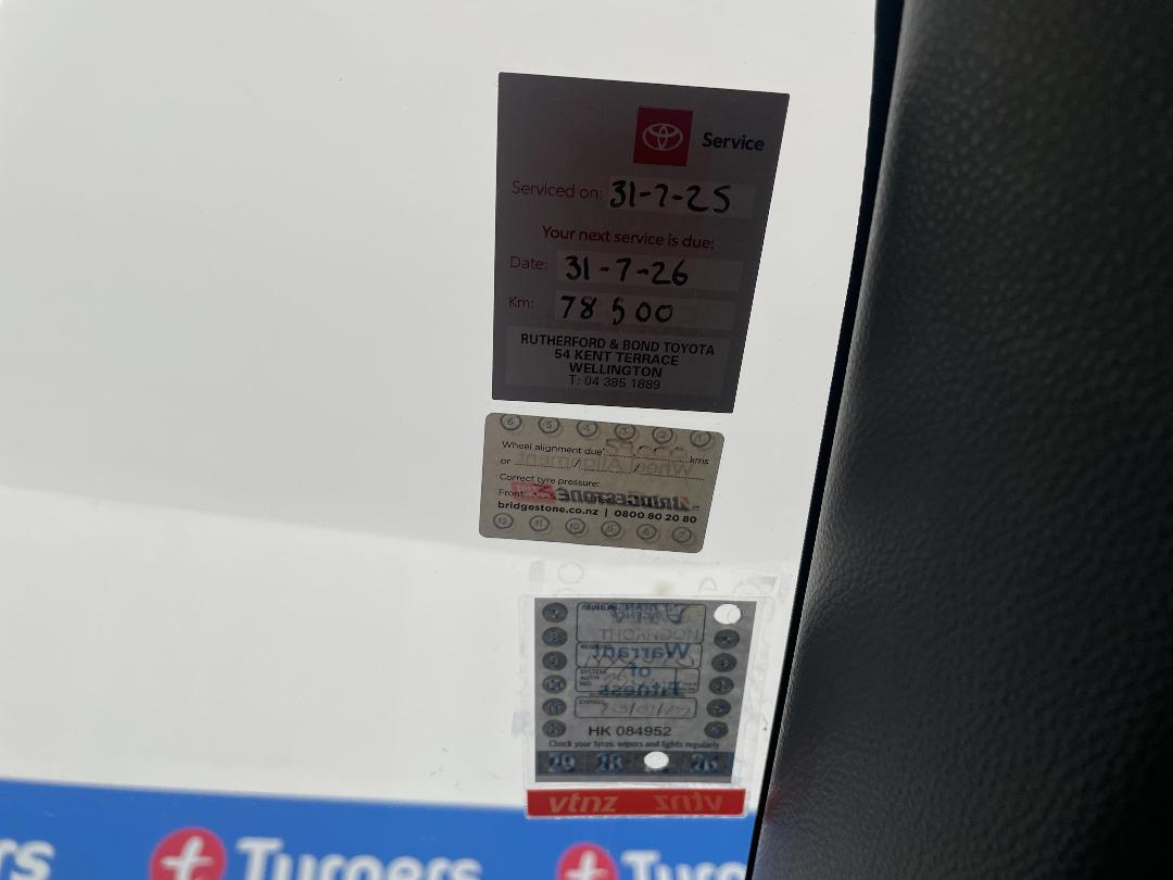 Photo '34' of Toyota Corolla