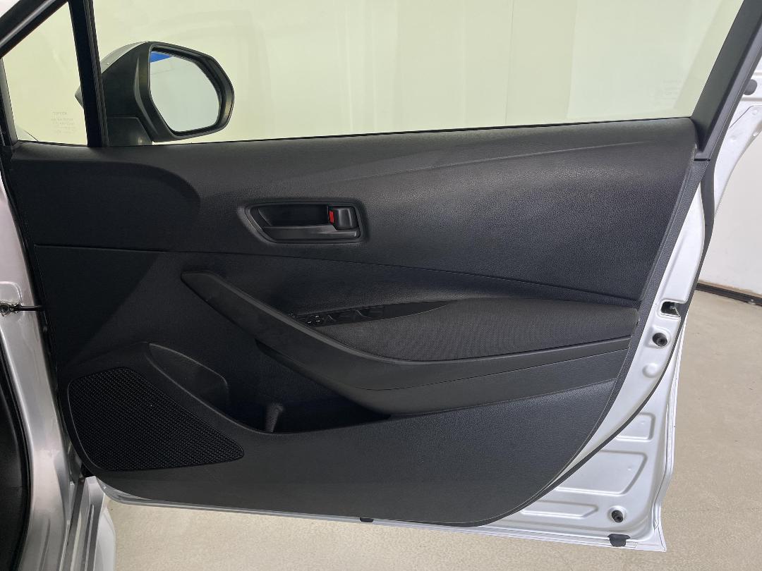 Photo '15' of Toyota Corolla Photo '15' of Toyota Corolla