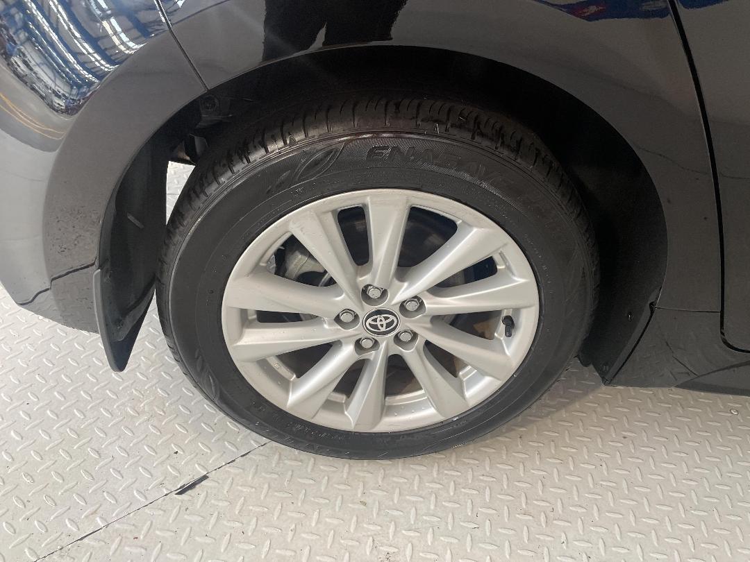 Photo '12' of Toyota Corolla