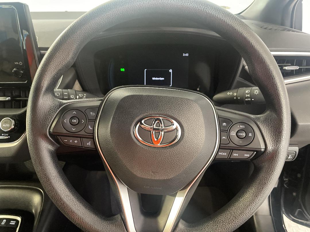 Photo '28' of Toyota Corolla