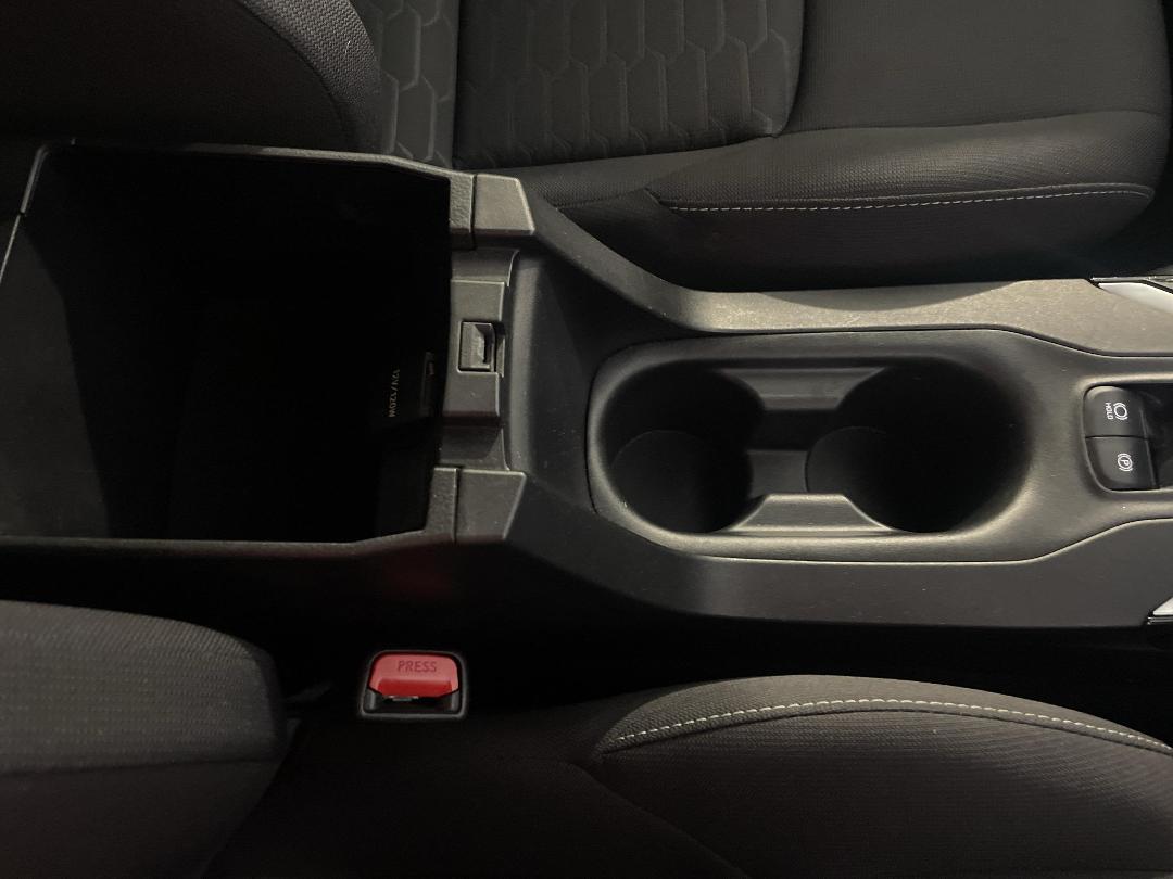 Photo '33' of Toyota Corolla