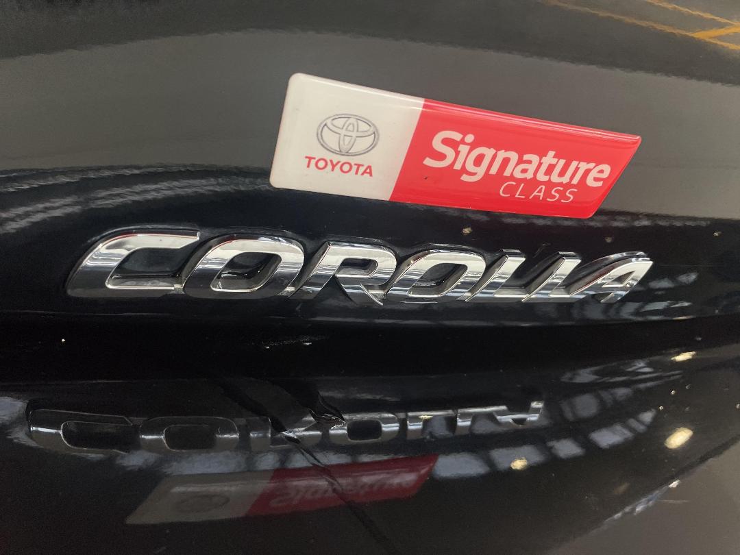 Photo '37' of Toyota Corolla