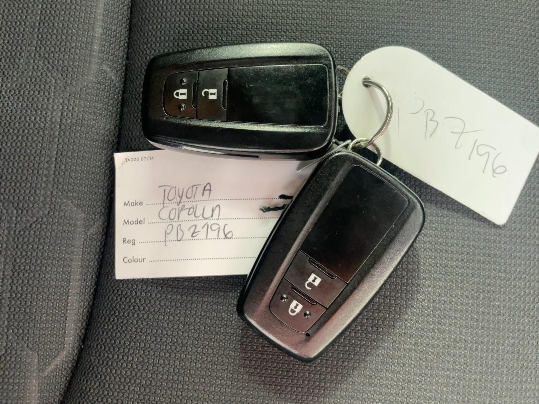 Photo '22' of Toyota Corolla