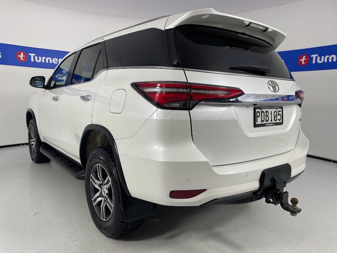 Photo '5' of Toyota Fortuner