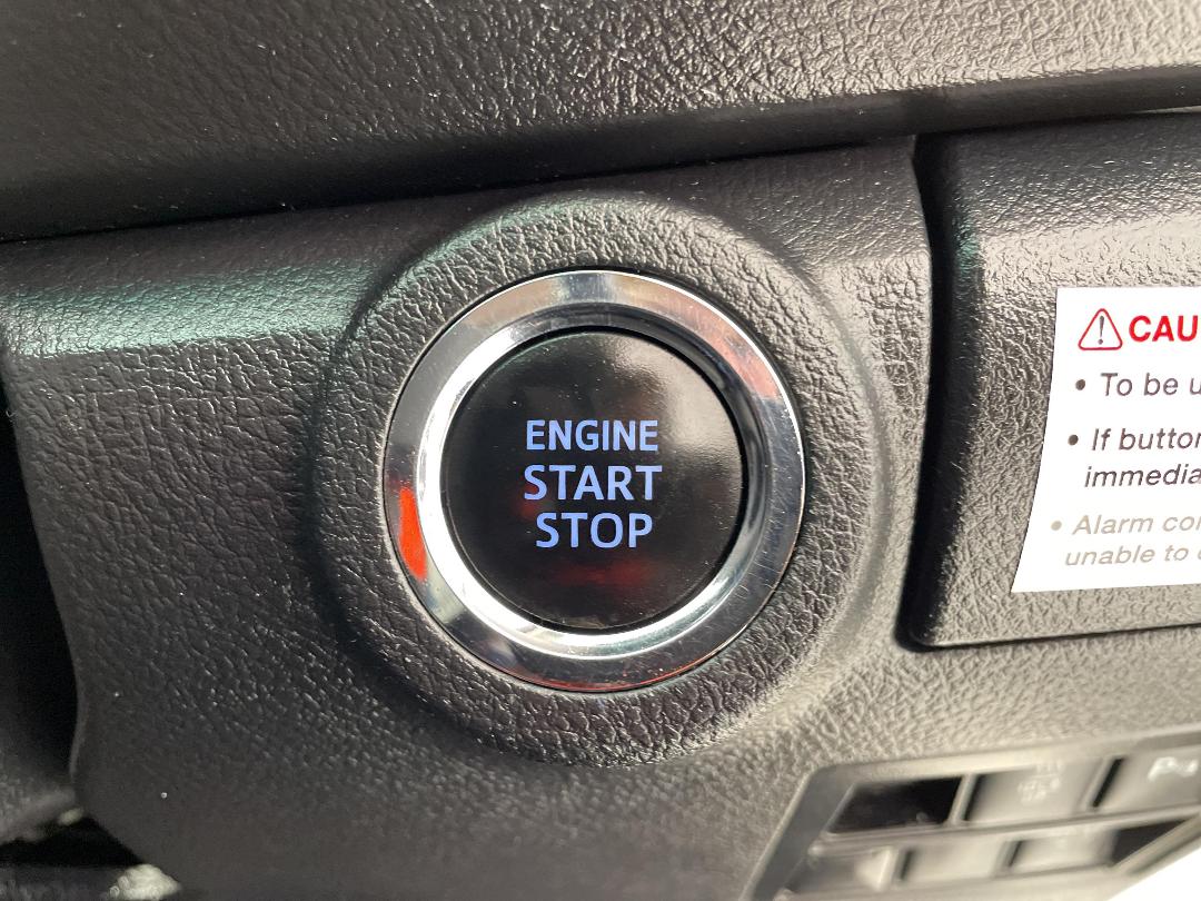 Photo '24' of Toyota Fortuner