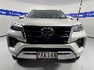 Thumbnail '2' of Toyota Fortuner