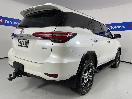 Thumbnail '7' of Toyota Fortuner