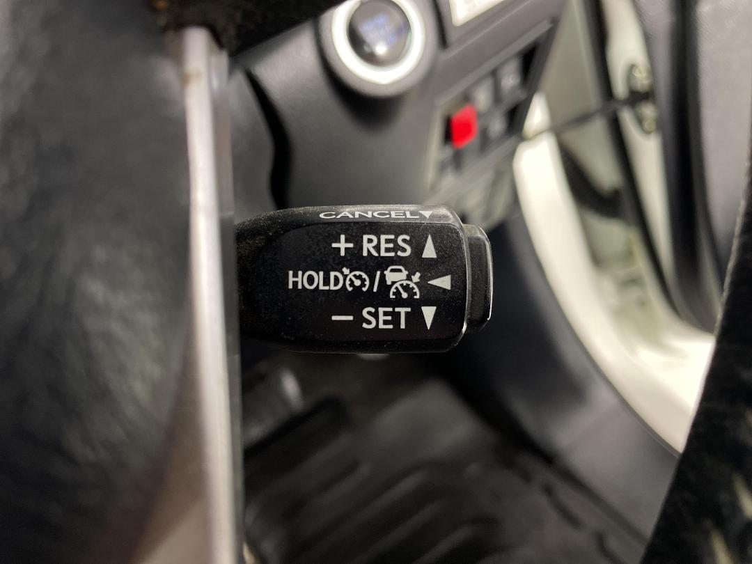 Photo '24' of Toyota Fortuner