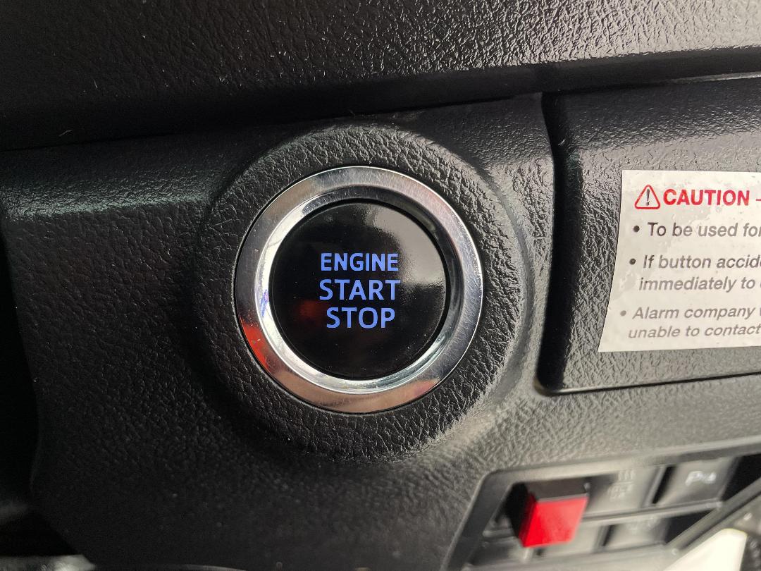 Photo '23' of Toyota Fortuner