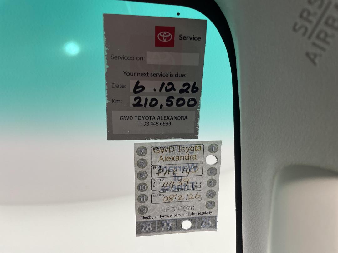 Photo '30' of Toyota Fortuner