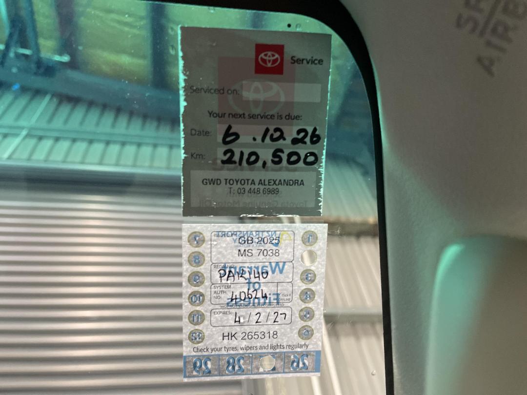 Photo '30' of Toyota Fortuner