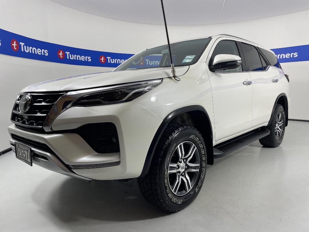 Photo '4' of Toyota Fortuner