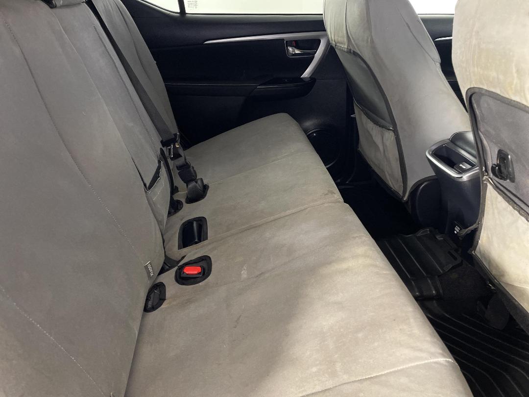 Photo '20' of Toyota Fortuner