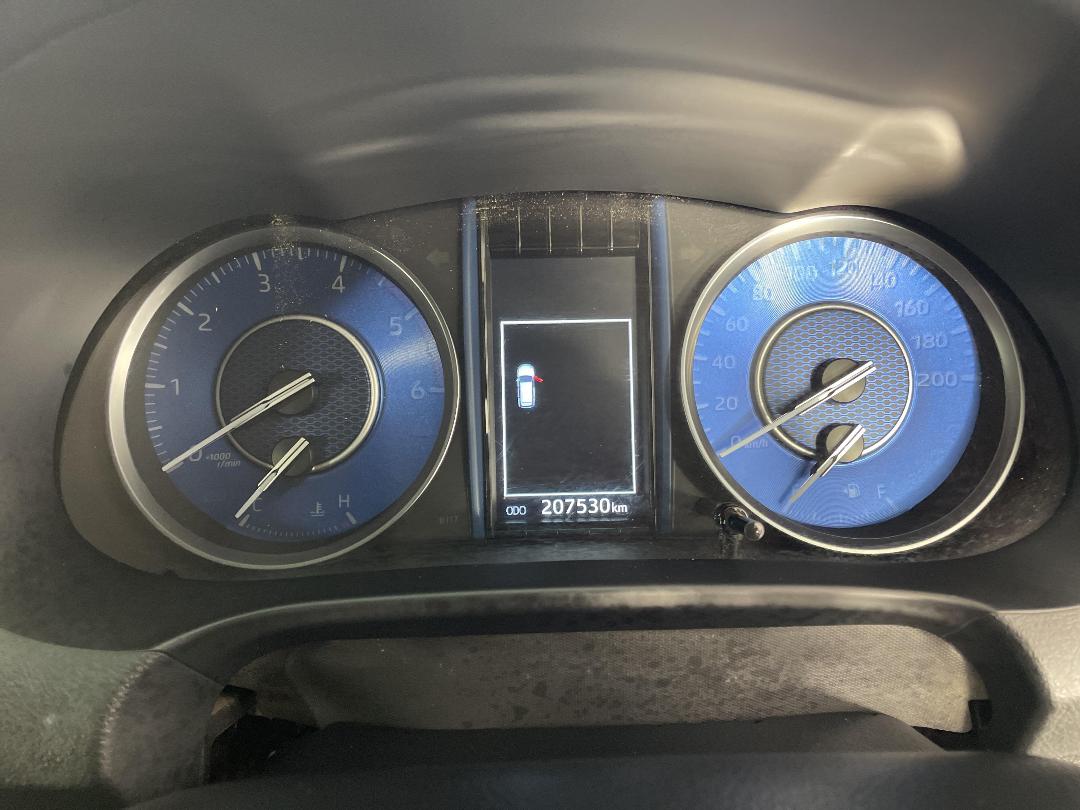 Photo '21' of Toyota Fortuner