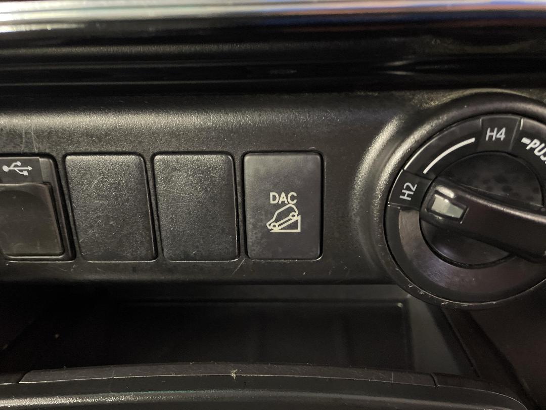 Photo '25' of Toyota Fortuner