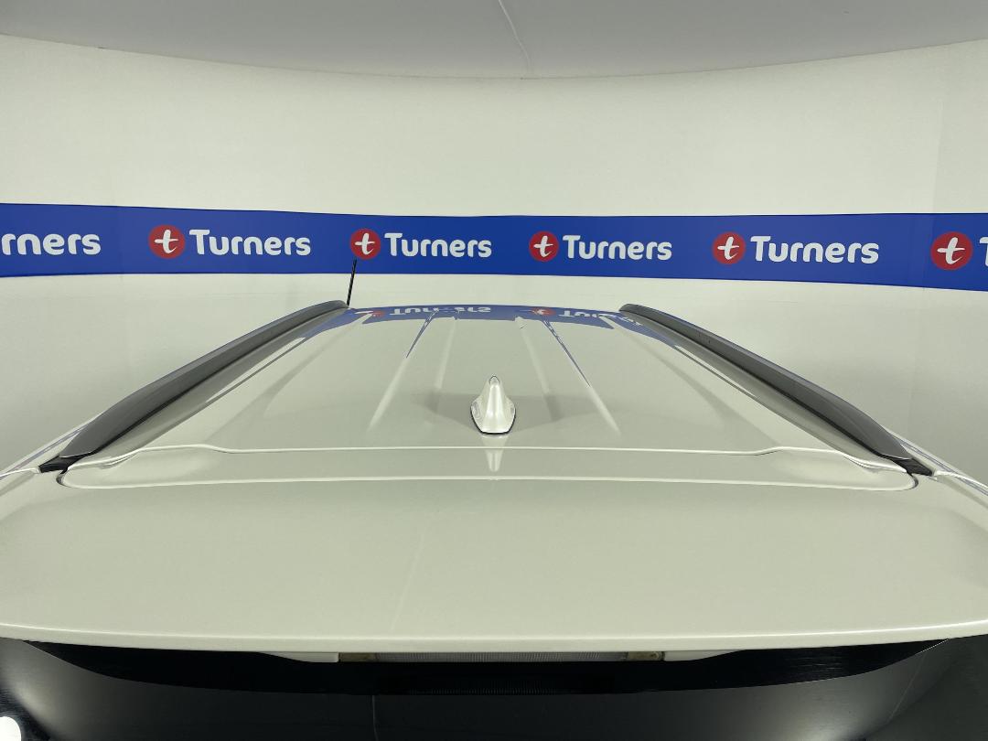 Photo '32' of Toyota Fortuner