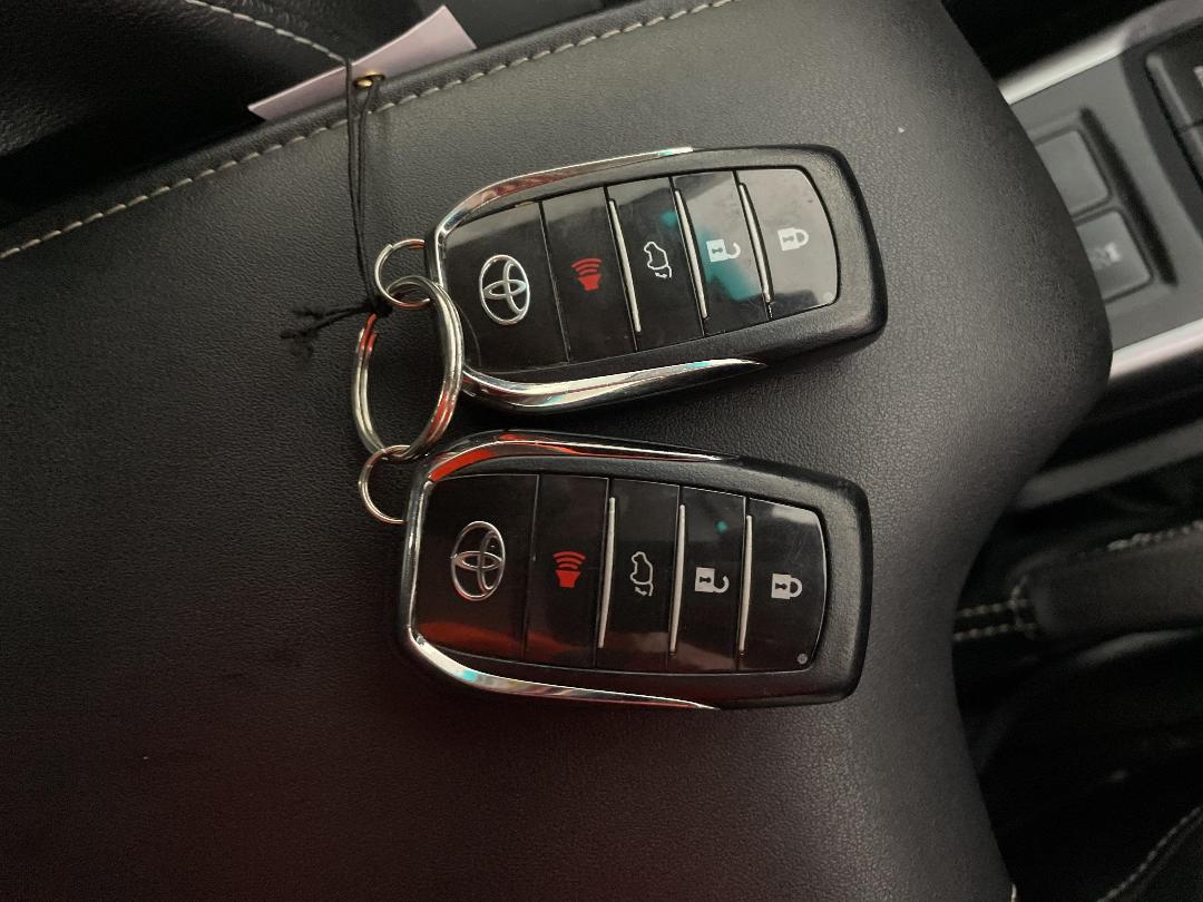 Photo '22' of Toyota Fortuner