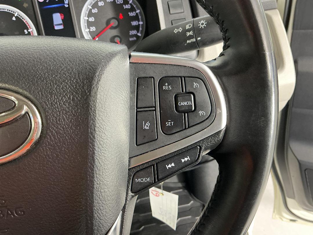 Photo '23' of Toyota Hiace Photo '23' of Toyota Hiace