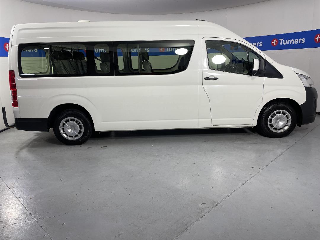 Photo '22' of Toyota Hiace