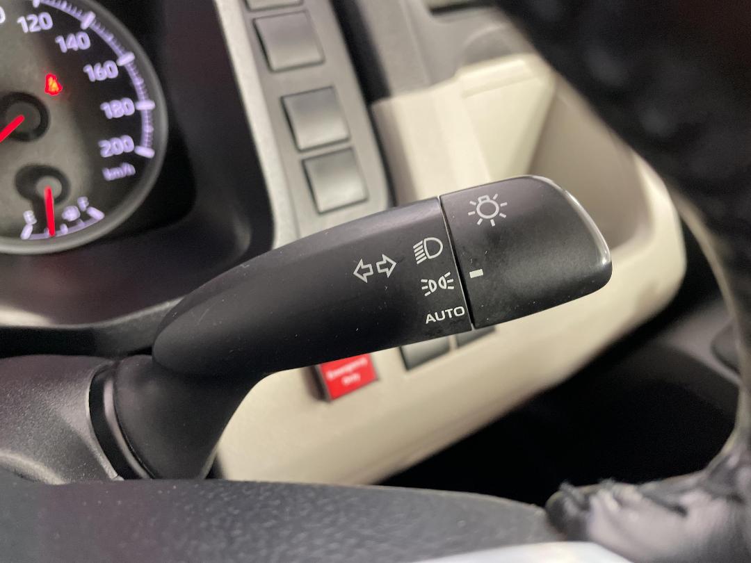 Photo '30' of Toyota Hiace