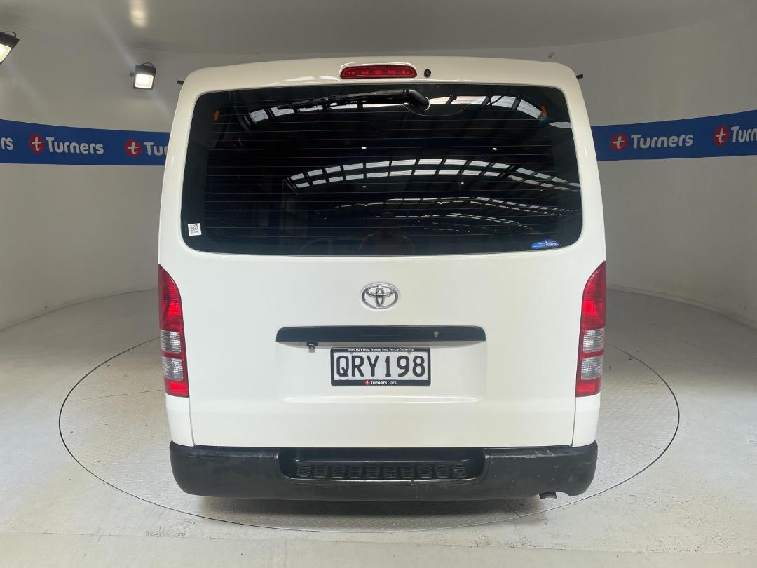 Photo '6' of Toyota Hiace