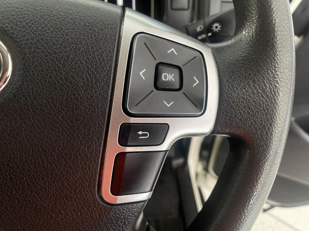 Photo '24' of Toyota Hiace