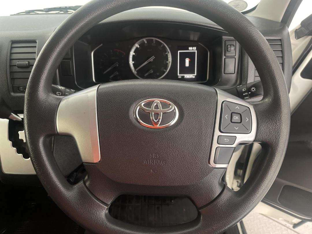 Photo '25' of Toyota Hiace