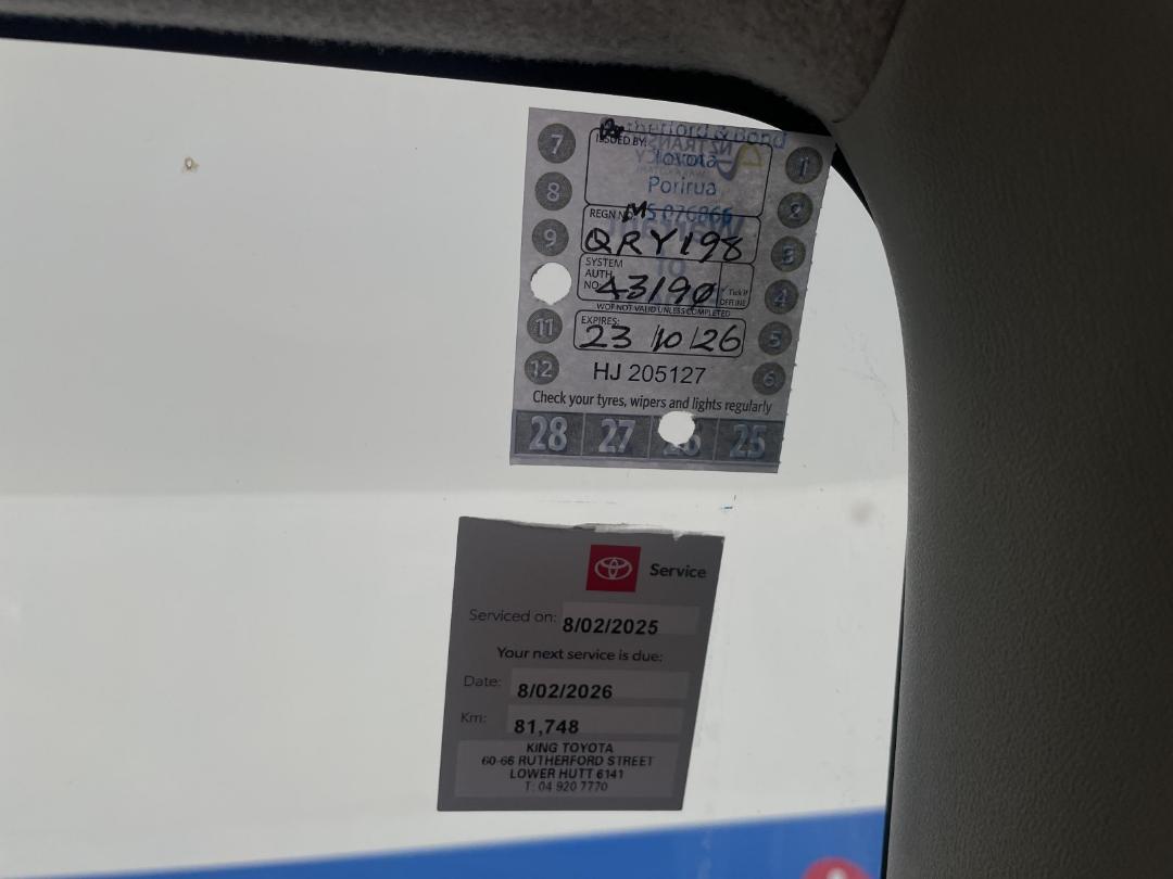 Photo '31' of Toyota Hiace