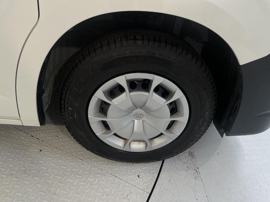 Photo '9' of Toyota Hiace