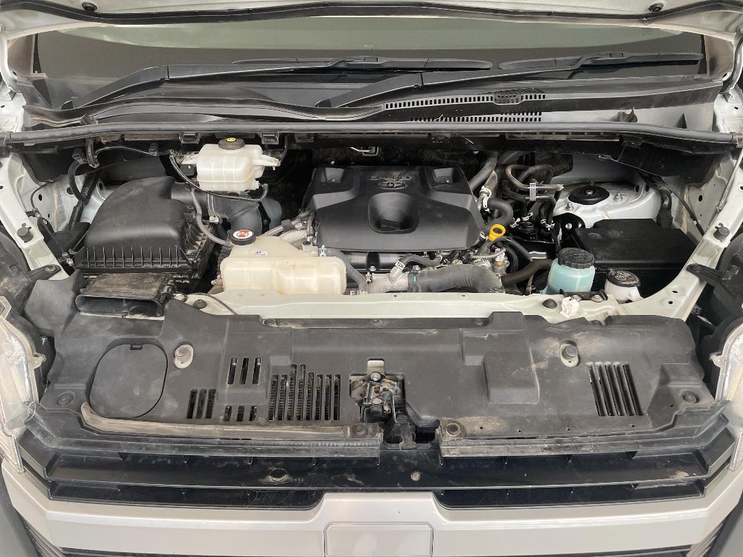 Photo '13' of Toyota Hiace