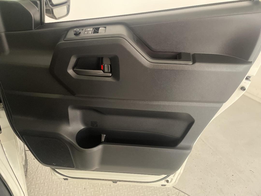 Photo '15' of Toyota Hiace