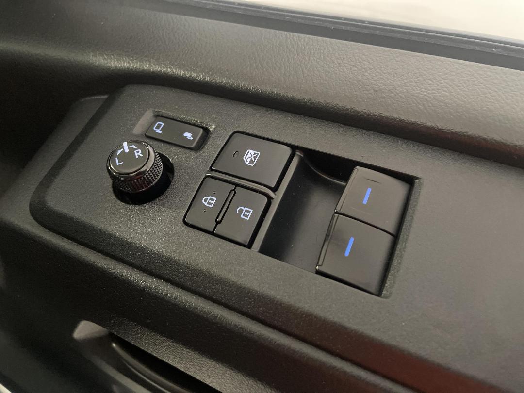 Photo '22' of Toyota Hiace