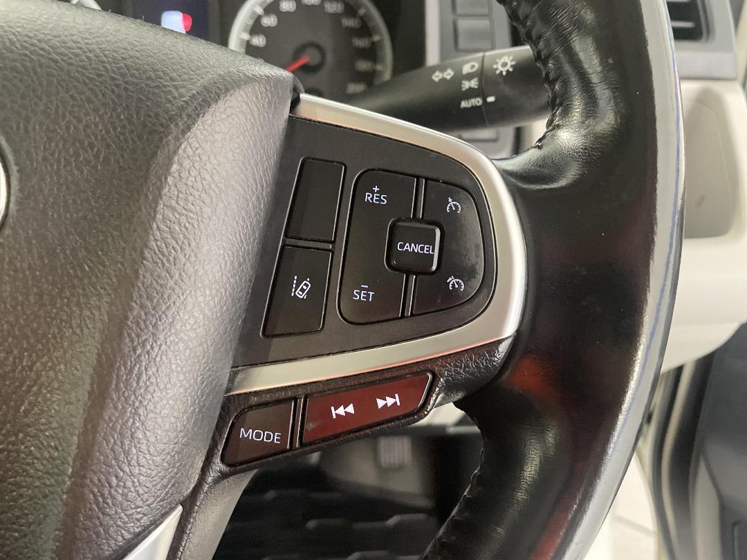 Photo '24' of Toyota Hiace