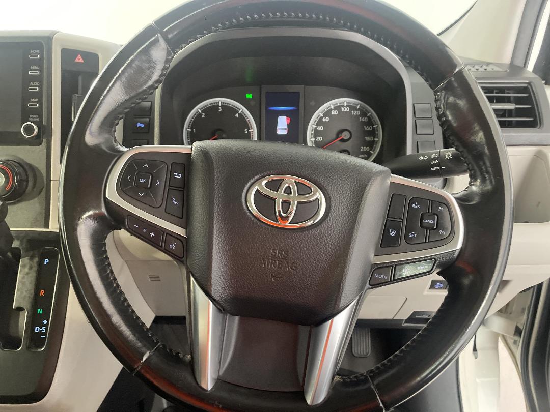 Photo '26' of Toyota Hiace