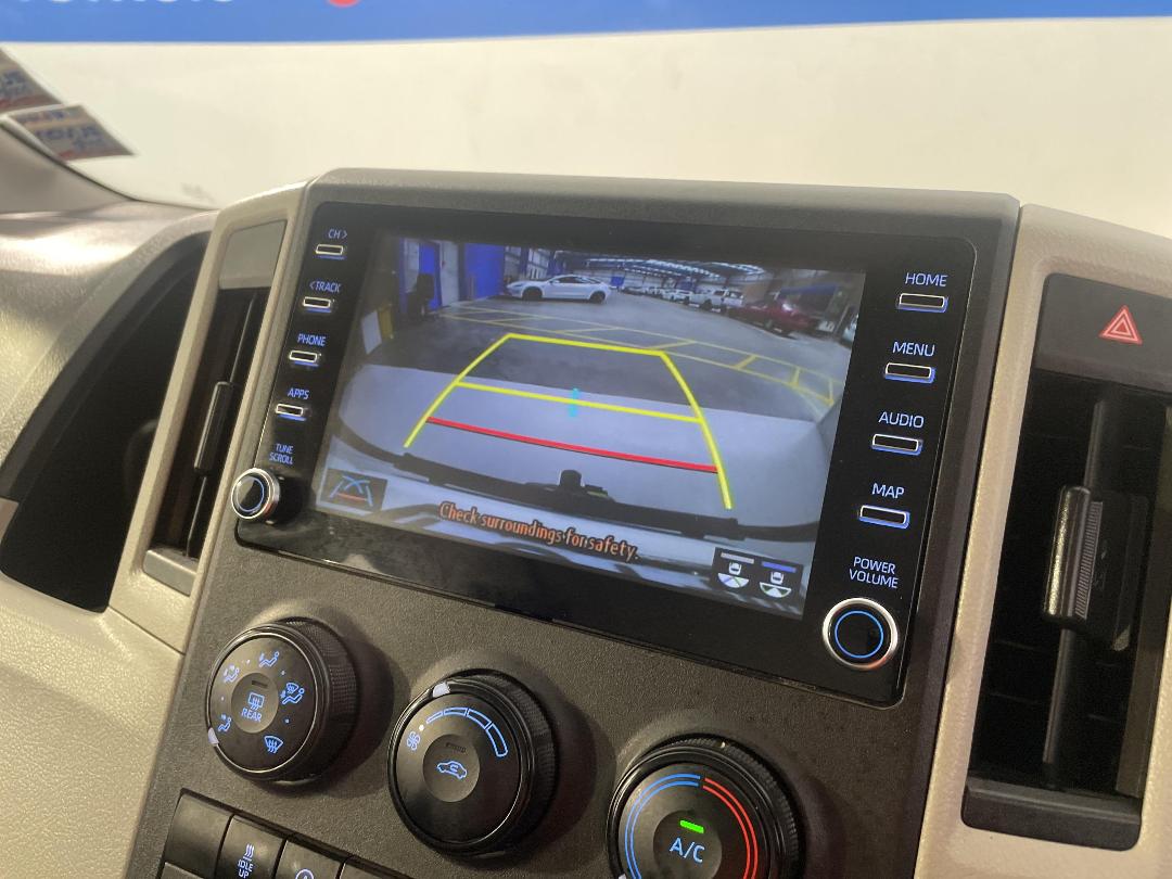 Photo '28' of Toyota Hiace