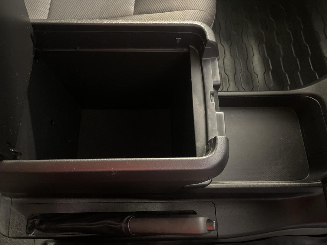 Photo '31' of Toyota Hiace